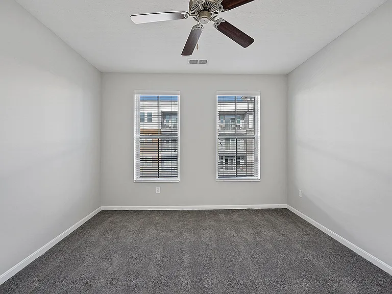 Monmouth Row Apartments — Photo 128