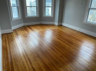 13 Hall St #3, New Bedford, MA 02740