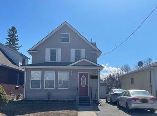 6352 Taylor St, Niagara Falls, ON L2G 2G1