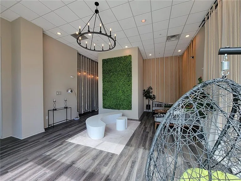 525 Parkway Dr #306 — Photo 4