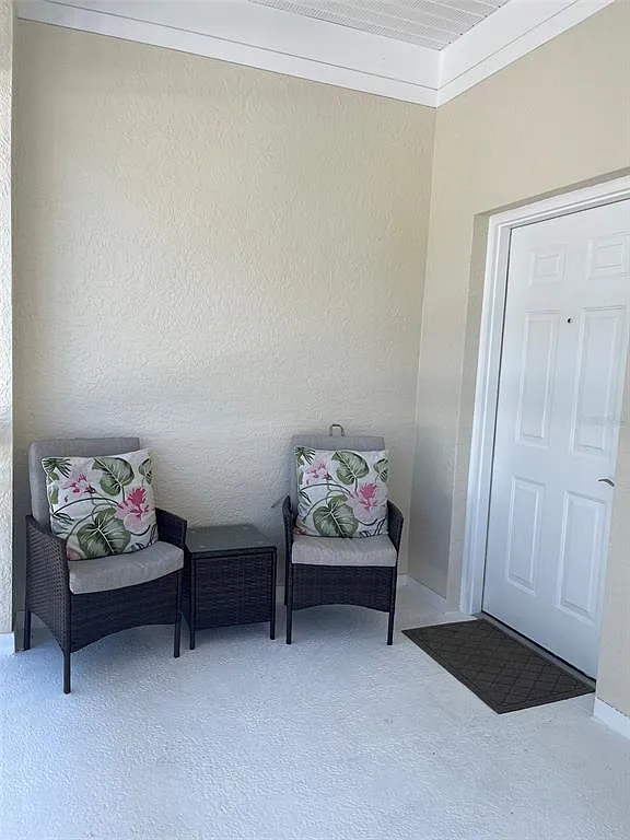 3 bed, 3.0 bath, 1439 sqft, $4,000 — Photo 2