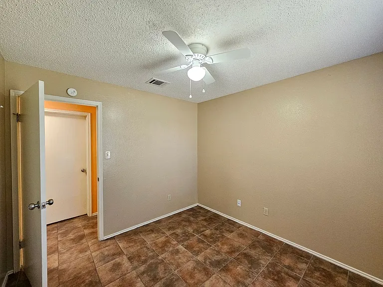 1507 Nina Dr — Photo 22