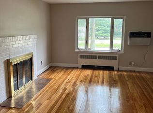 744 Boylston St #1, Chestnut Hill, MA 02467