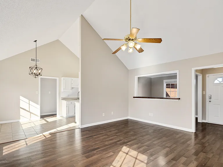 7775 Shadow Elm Ln — Photo 5