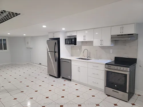 100 Montrose Ave #MAIN Photo 1