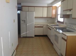 25 Pinecliff Rd, Boston, MA 02132