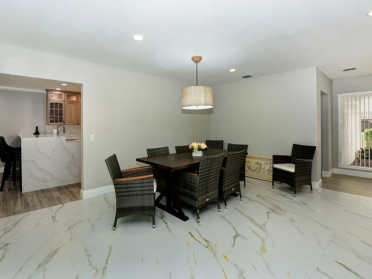 5979 Pinebrook Dr — Photo 10