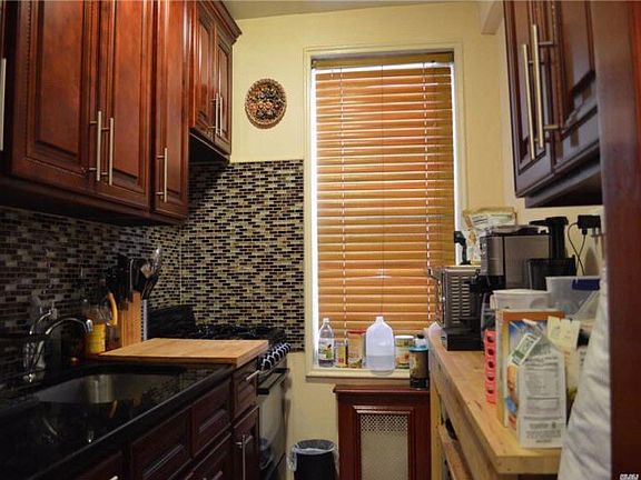 4th image of 14325 84th Dr APT 3E