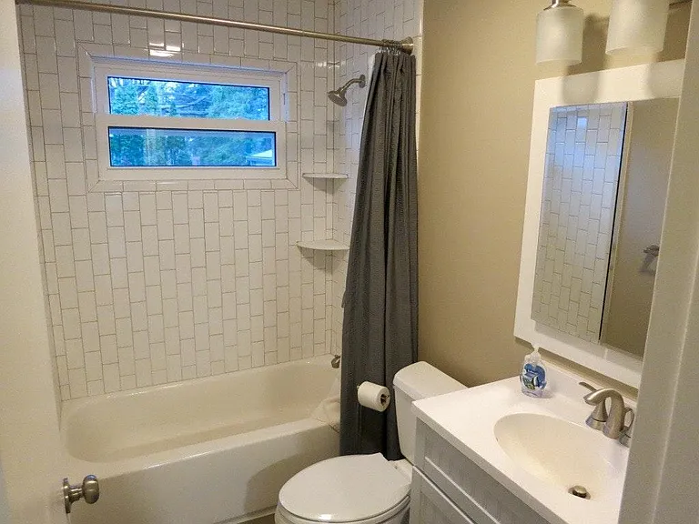 173 Elmsford Dr — Photo 8