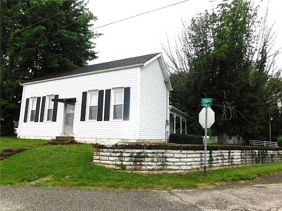 3rd image of 8663 S County Road 225 E