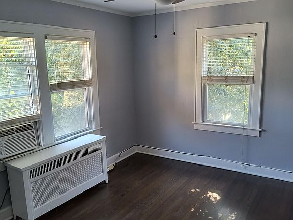 3rd image of 407 E 63rd St #407