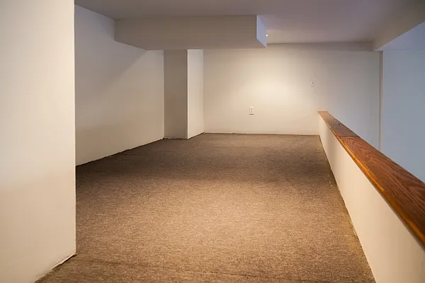 Rented by Joe Gotham LTD | media 31