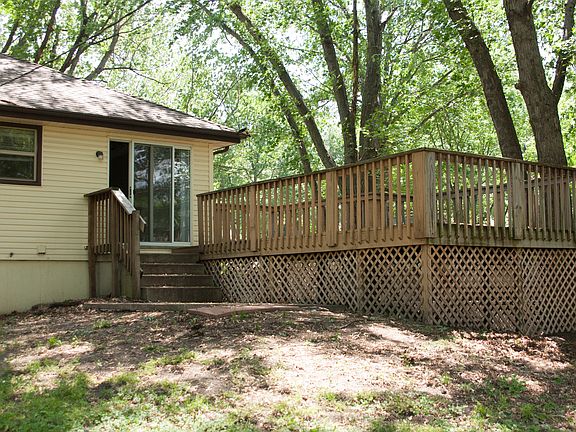 4th image of 304 SE Brentwood Dr