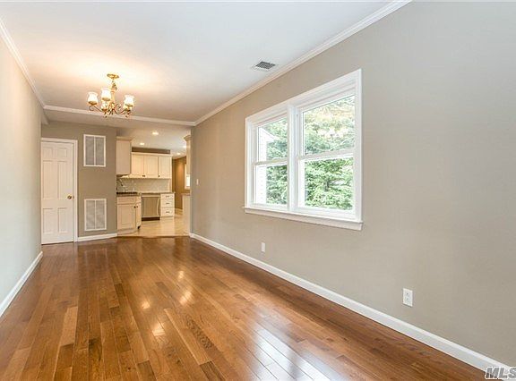 5th image of 34 Donald Pl