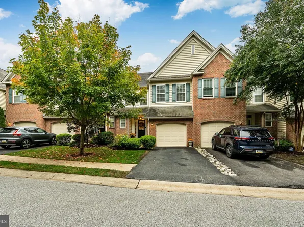 205 Deepdale Dr, Kennett Square, PA 19348