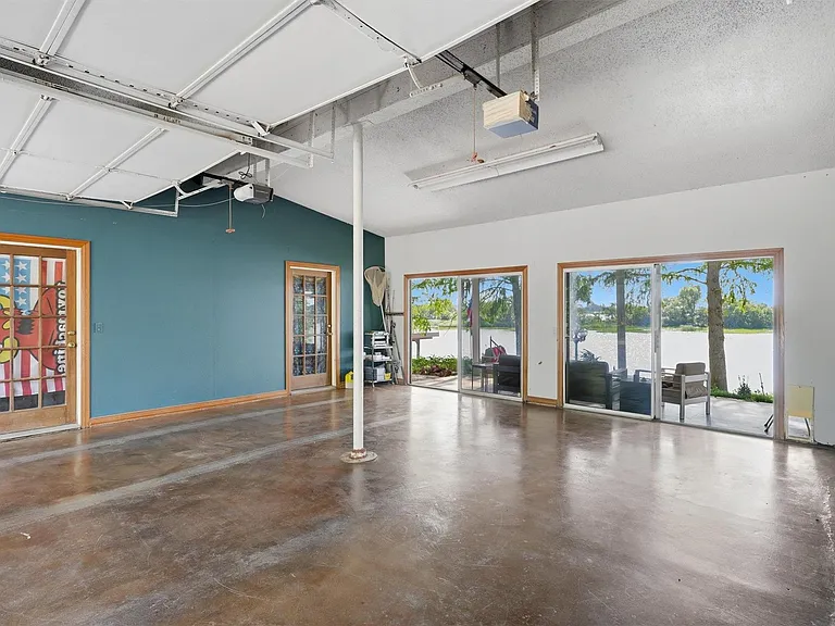 3218 Sunrise Ct — Photo 34