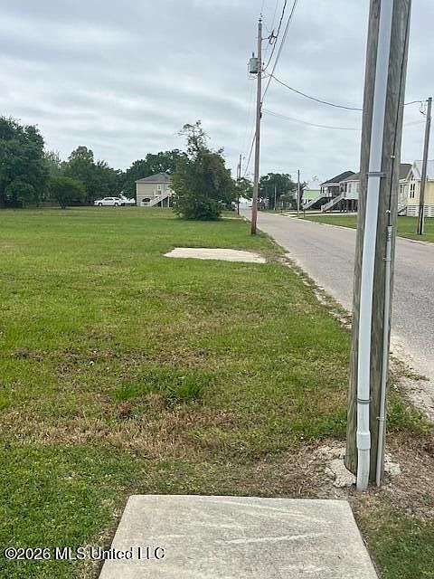 2nd image of 104 Runnels Ave Lot 8