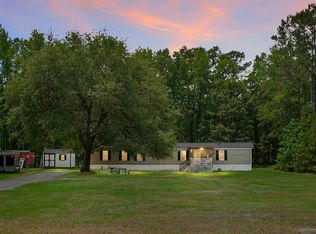 605 Country Club Rd, Andrews, SC 29510