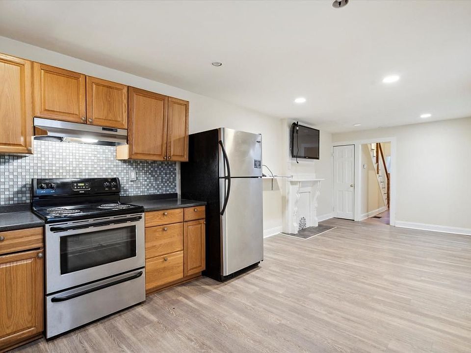 2nd image of 1837 Greentree Rd