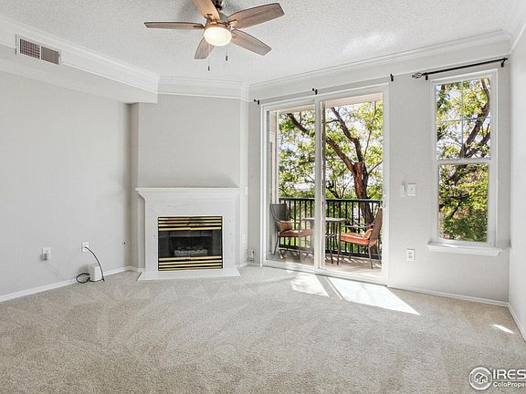 3rd image of 2024 Oxford Ln