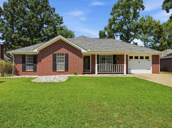 2235 Rainbow Rd, Conway, AR 72032