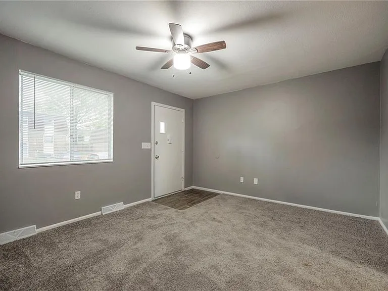 9929 W 52nd St — Photo 3