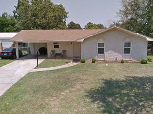 211 Bedivere Dr, Warner Robins, GA 31093