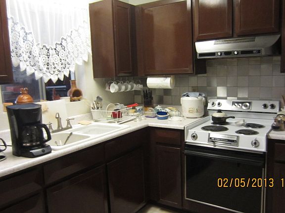 2nd image of 543 E Hilton Ave
