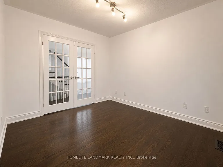 19 Arvida Dr — Photo 10