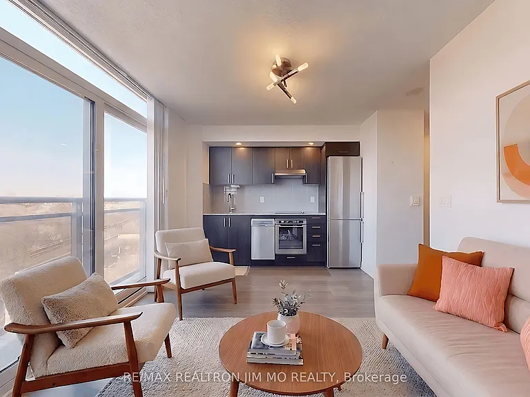 255 Village Green Sq #808 — Photo 9