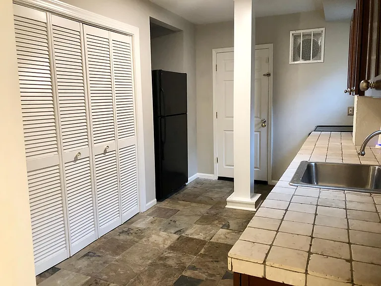 866 Moreland Ave SE #2 — Photo 12
