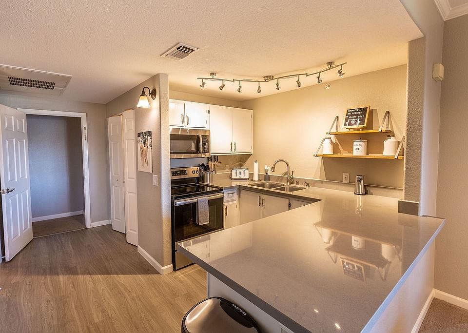 10001 Woodcreek Oaks Blvd Roseville, CA, 95747 Apartments for Rent