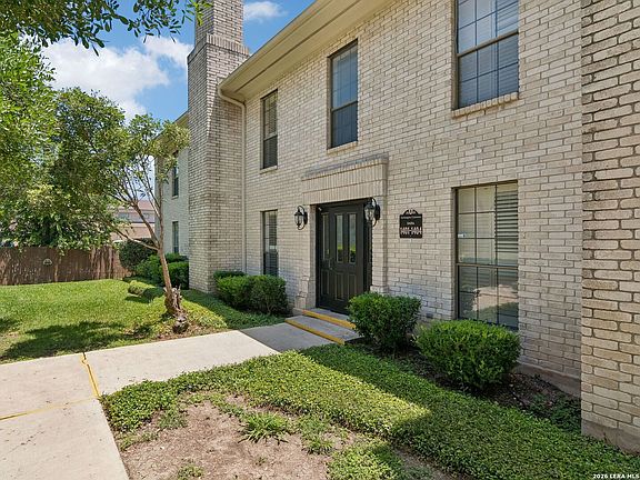 4th image of 2611 Eisenhauer Road #1401
