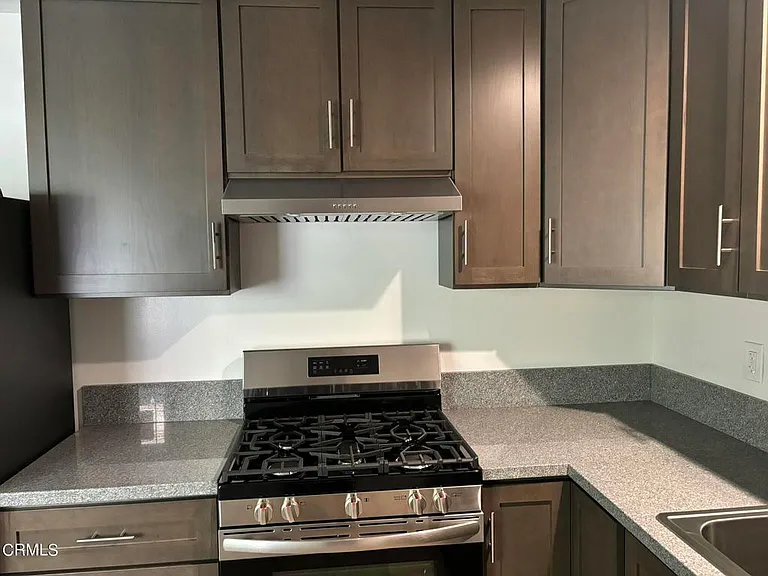 109 Bald St #B — Photo 3