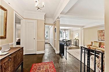 1st image of 20 E 35th St #Com
