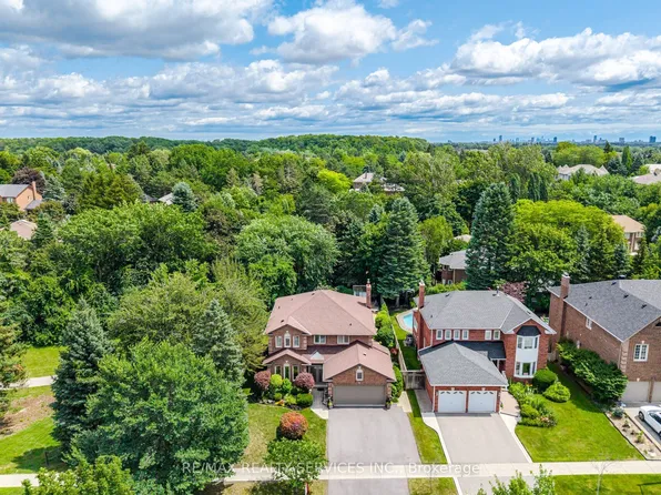 29 Christie Dr, Brampton, ON L6Z 3J5