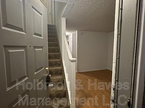 2nd image of 4887 Basswood Dr
