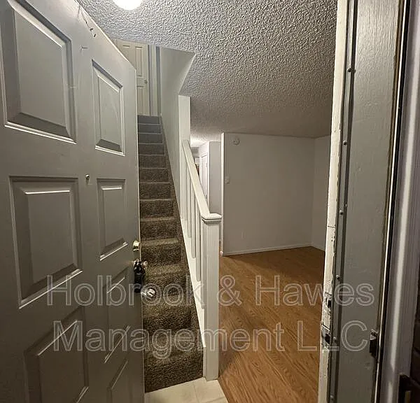 4887 Basswood Dr — Photo 2