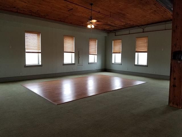 1st image of 112 Sidney St #3
