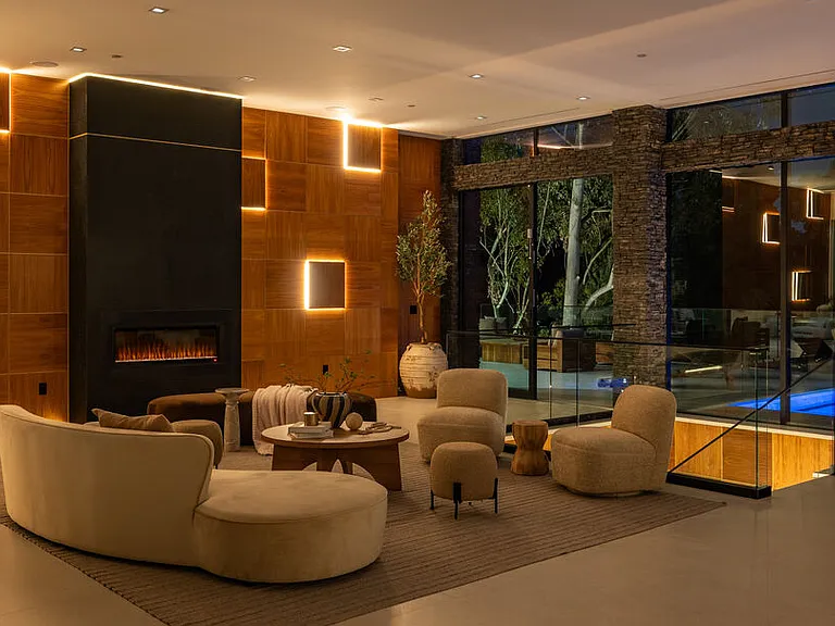 12752 Mulholland Dr — Photo 58