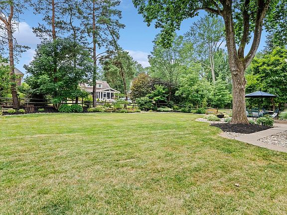 4th image of 7923 Mitchell Farm Ln
