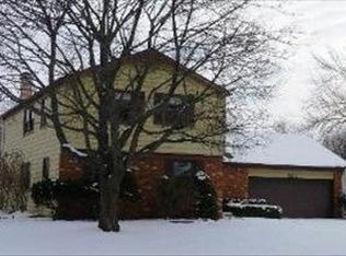530 Checker Dr, Buffalo Grove, IL