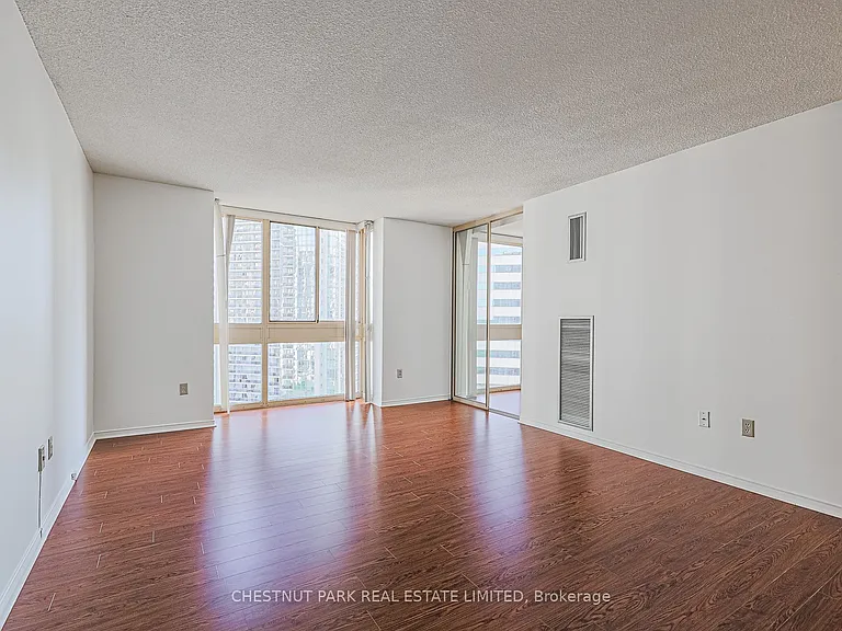 131 Beecroft Rd #1504 — Photo 33