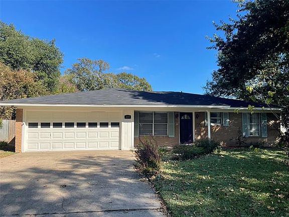 2nd image of 2019 E Belclaire Cir