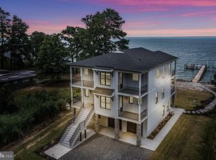 101 Winona Dr, White Stone, VA 22578