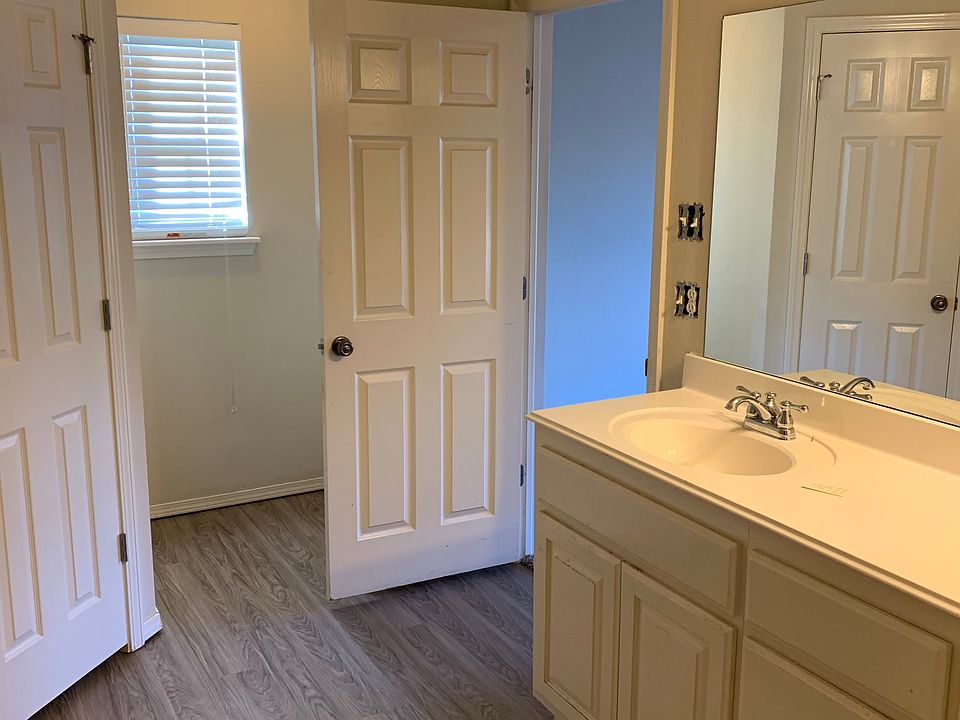 1st image of 3204 S 202 East Ave
