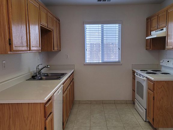 3rd image of 6054 Preakness Dr
