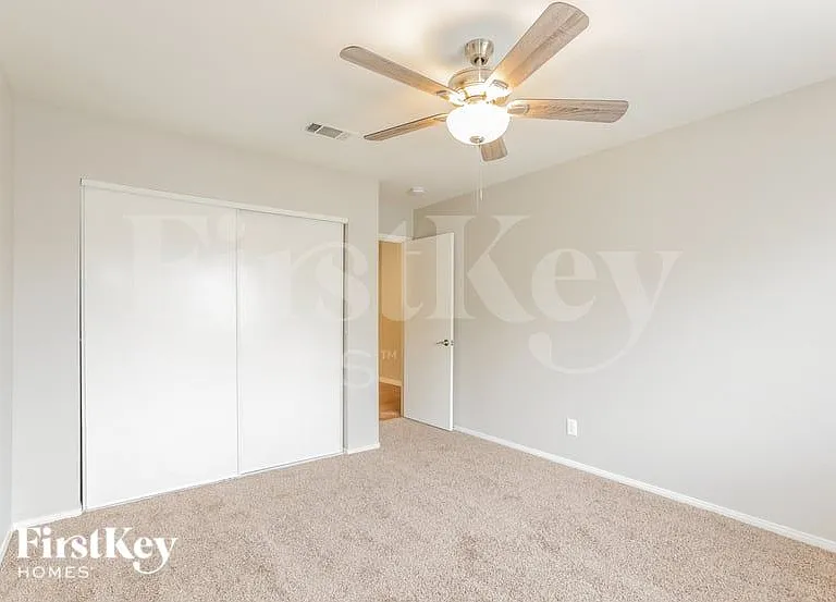 2100 Storkspur Way — Photo 8