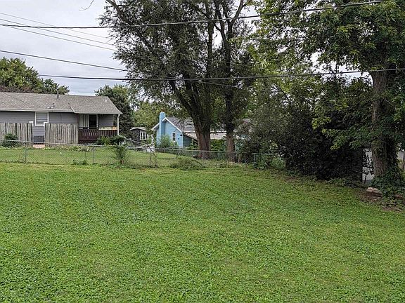 5th image of 9134 Taylor St