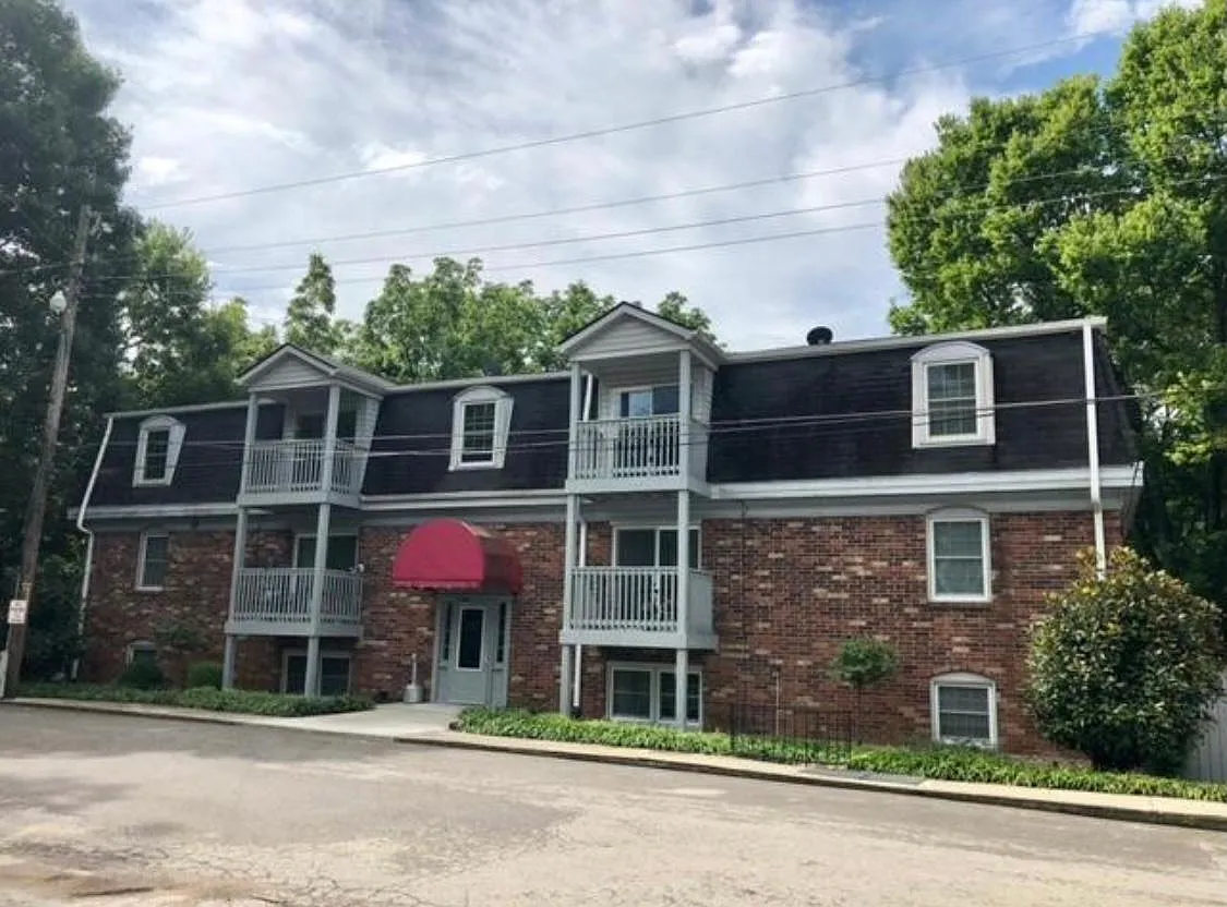 2 bed, 850 sqft, $845 — Photo 1
